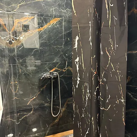 Modern In Center Of Appartamento *